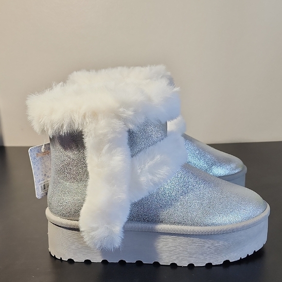 Silver and White Faux Fur Platform Boots - Picture 3 of 6